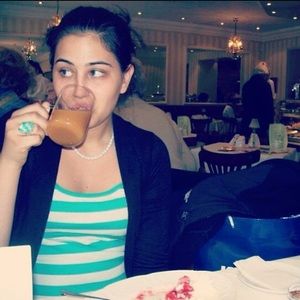 Meet your Posher, Casey